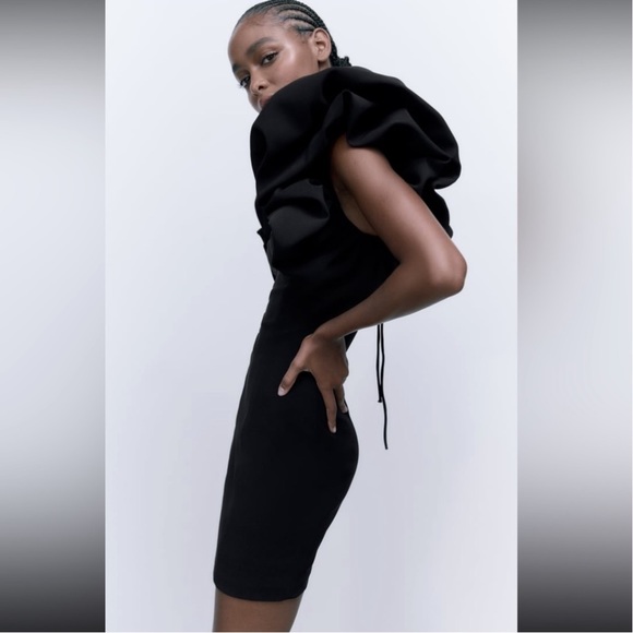 🆕ZARA BLACK VOLUMINOUS MINI DRESS WITH PUFF SHOULDERS & SWEETHEART NECKLINE NWT - Picture 5 of 14